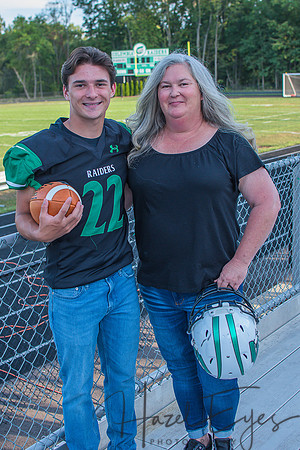 2022 FB Seniors with Moms-12