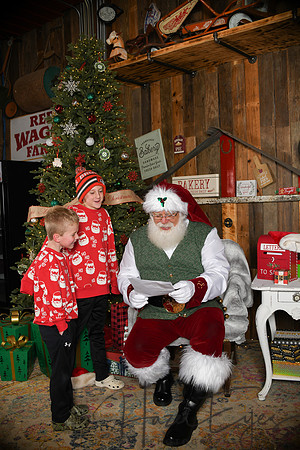 Day2Santa (229)