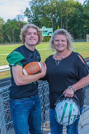 2022 FB Seniors with Moms-2