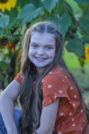2022 TWEEN Sunflower Session Olivia 09122022-6