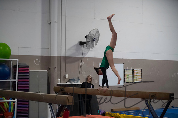 2025-2026 Gym Senior Night 02012026-104
