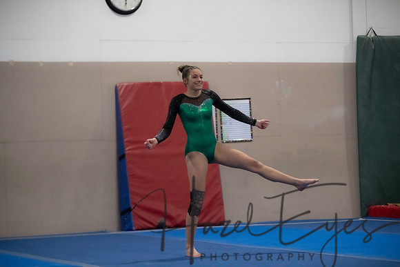 2025-2026 Gym Senior Night 02012026-182