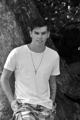 2015 Senior LoganKeenan 127 b&w