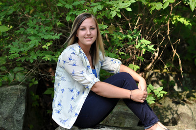 2015 Senior JaymiePekrul 18