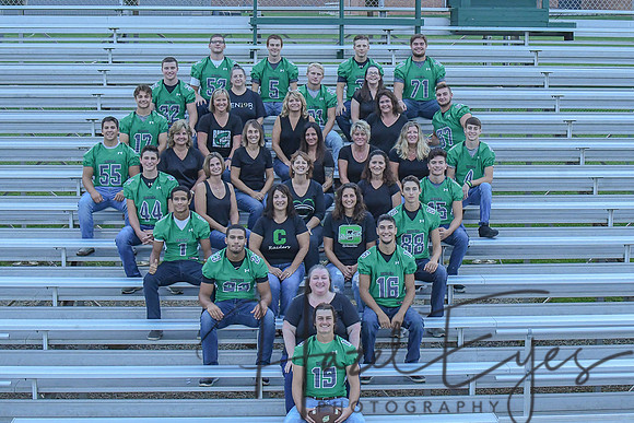 2019 Senior Players with Moms-3