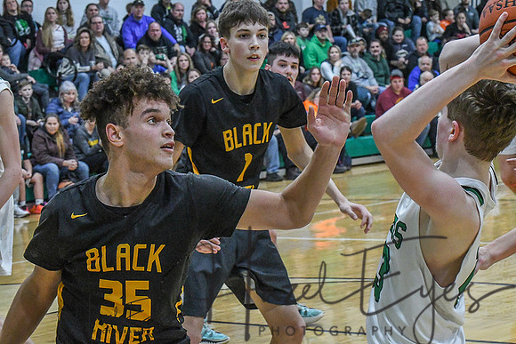 2021-2022 Basketball Boys Varsity vs Black River 01212022-48