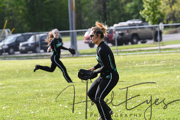 2017 Varsity Softball vs. Brooklyn-27