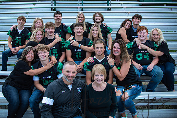 2024 Senior FB Moms-25