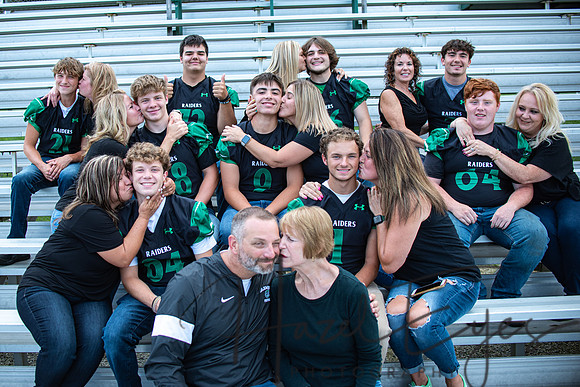 2024 Senior FB Moms-30