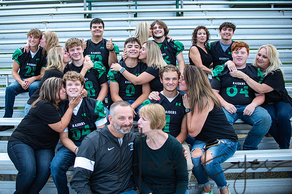 2024 Senior FB Moms-31