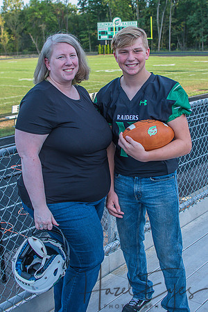 2022 FB Seniors with Moms-8