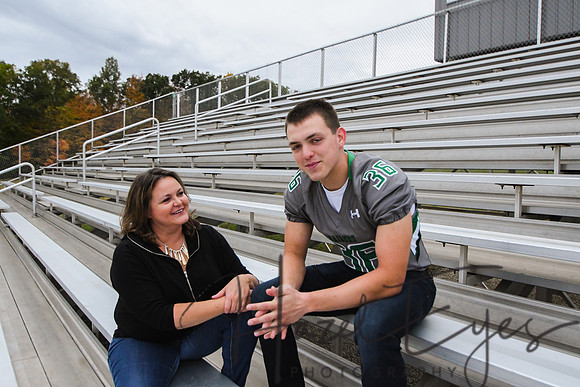 FB Seniors with Moms-15