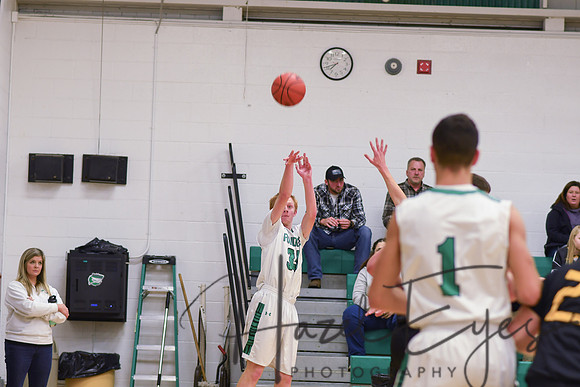 2017-2018 Varsity Boys Basketball vs BlackRiver-16