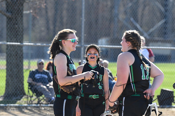 2018 Varsity Softballl vs Oberlin 05012018-2