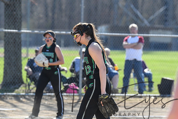2018 Varsity Softballl vs Oberlin 05012018-3