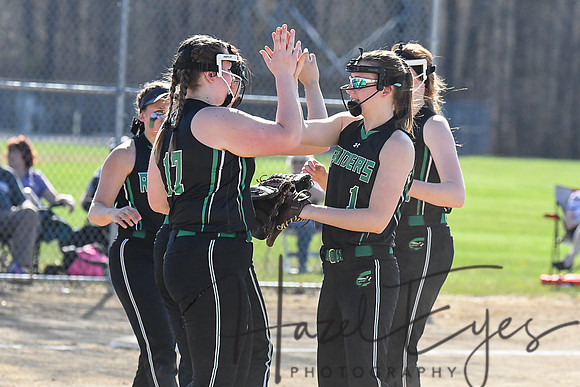2018 Varsity Softballl vs Oberlin 05012018-4