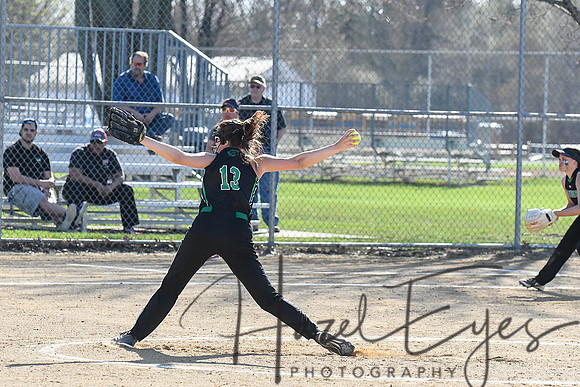 2018 Varsity Softballl vs Oberlin 05012018-25