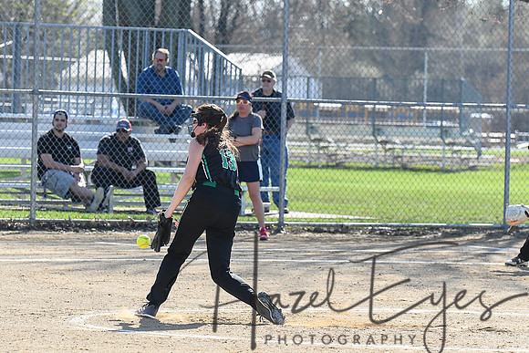 2018 Varsity Softballl vs Oberlin 05012018-26