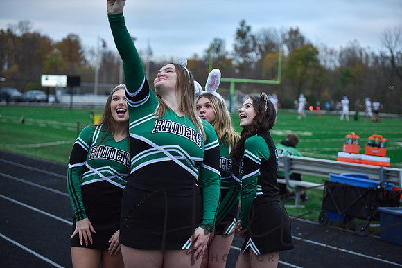 2023 FOOTBALL G11 vs Mapleton 10272023-12