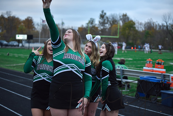 2023 FOOTBALL G11 vs Mapleton 10272023-13