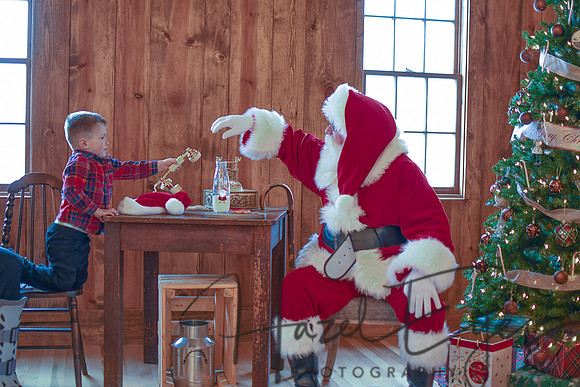 2018 Santa Mini_Aideyn-15