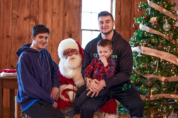 2018 Santa Mini_Aideyn-24