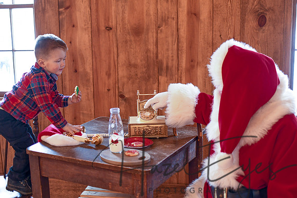2018 Santa Mini_Aideyn-33