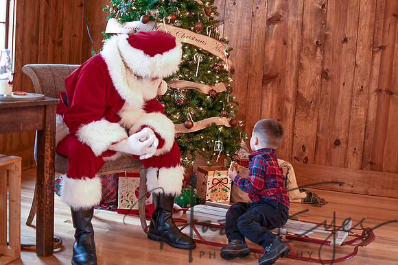 2018 Santa Mini_Aideyn-53