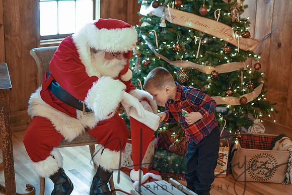 2018 Santa Mini_Aideyn-70