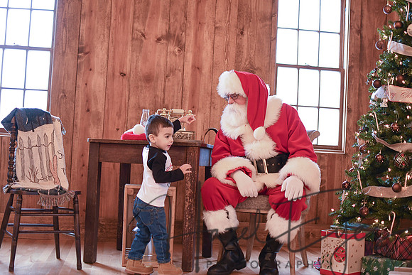 2018 Santa Mini Session - Jack-53