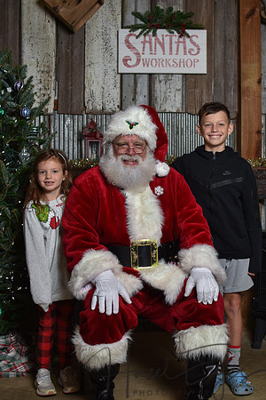 2023 Santa Pics at the Farm 12092023-10