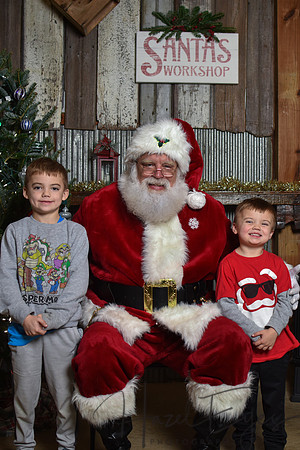 2023 Santa Pics at the Farm 12092023-14