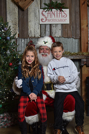 2023 Santa Pics at the Farm 12092023-26