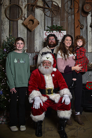 2023 Santa Pics at the Farm 12092023-29