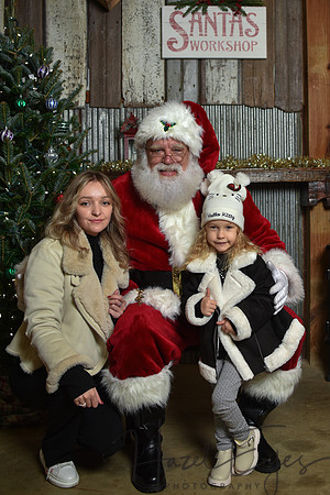 2023 Santa Pics at the Farm 12092023-92