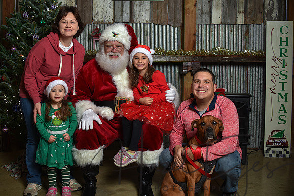 2023 Santa Pics at the Farm 12092023-103