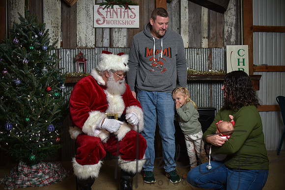 2023 Santa Pics at the Farm 12092023-107