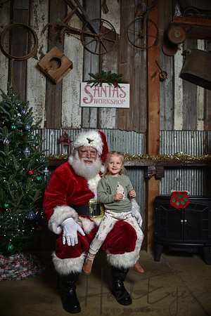 2023 Santa Pics at the Farm 12092023-108
