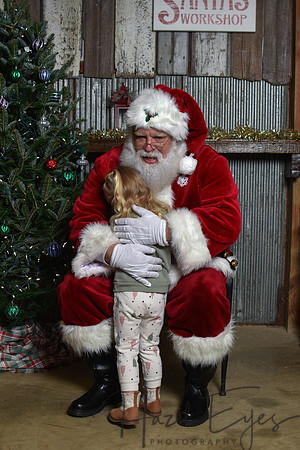 2023 Santa Pics at the Farm 12092023-114