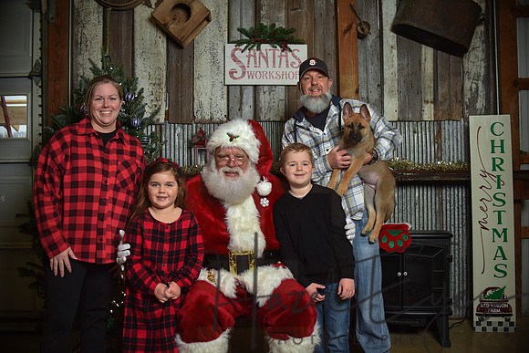 2023 Santa Pics at the Farm 12092023-122