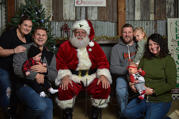 2023 Santa Pics at the Farm 12092023-137