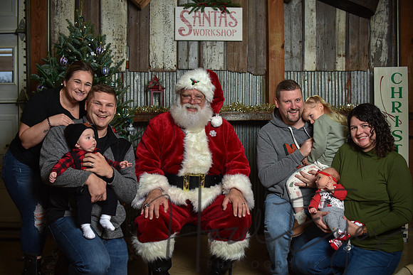 2023 Santa Pics at the Farm 12092023-138