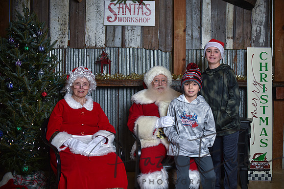 2023 Santa Pics at the Farm 12102023 -2