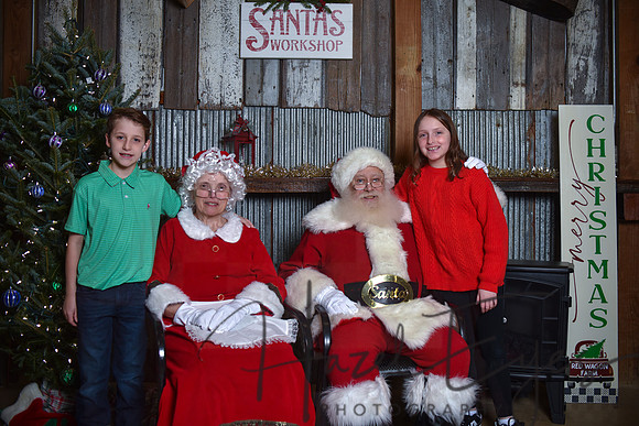 2023 Santa Pics at the Farm 12102023 -3