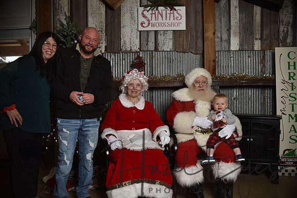 2023 Santa Pics at the Farm 12102023 -12