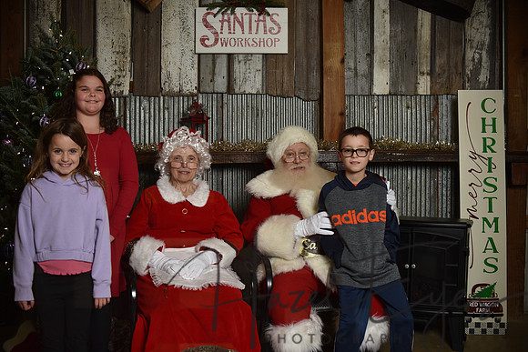 2023 Santa Pics at the Farm 12102023 -18