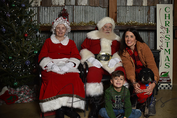 2023 Santa Pics at the Farm 12102023 -23