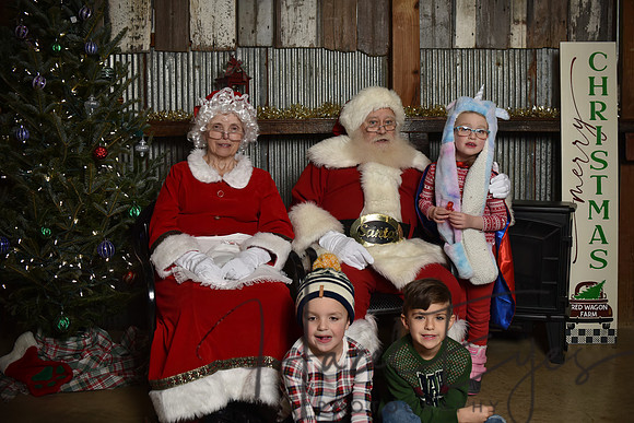 2023 Santa Pics at the Farm 12102023 -24
