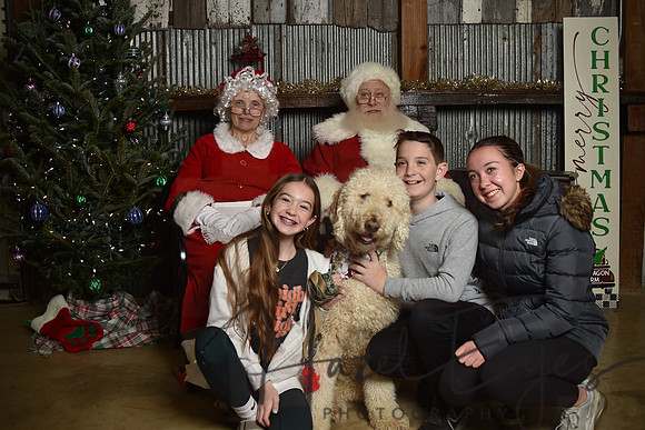 2023 Santa Pics at the Farm 12102023 -30
