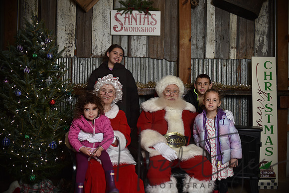 2023 Santa Pics at the Farm 12102023 -33